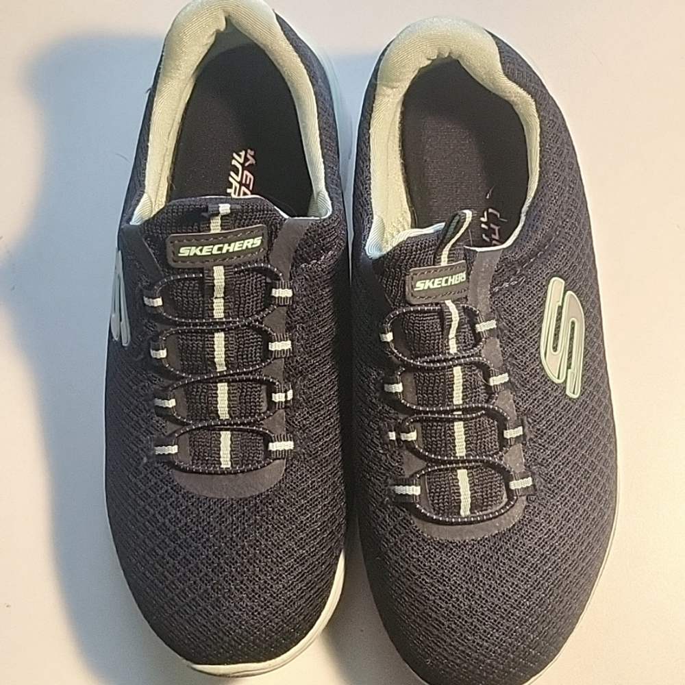 Sketchers memory foam Slip-on